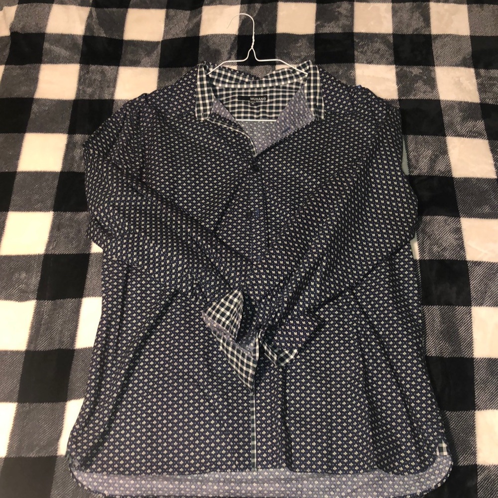 Murano button up